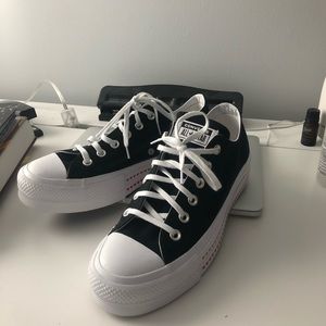 Platform Black Converse